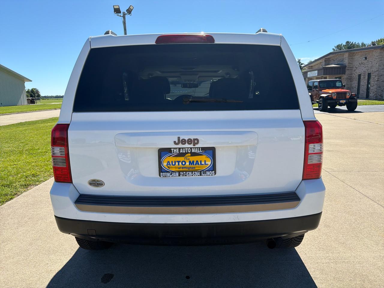 Jeep Patriot FWD 4dr 75th Anniversary 2016