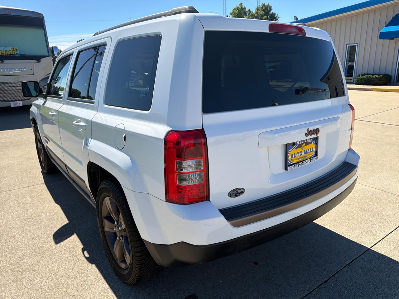 Jeep Patriot FWD 4dr 75th Anniversary 2016