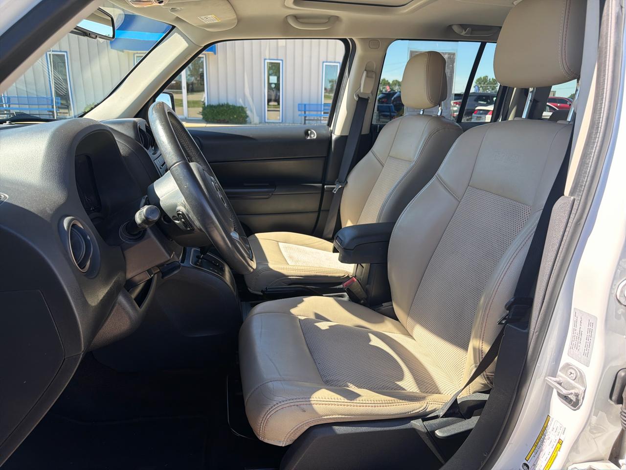Jeep Patriot FWD 4dr 75th Anniversary 2016
