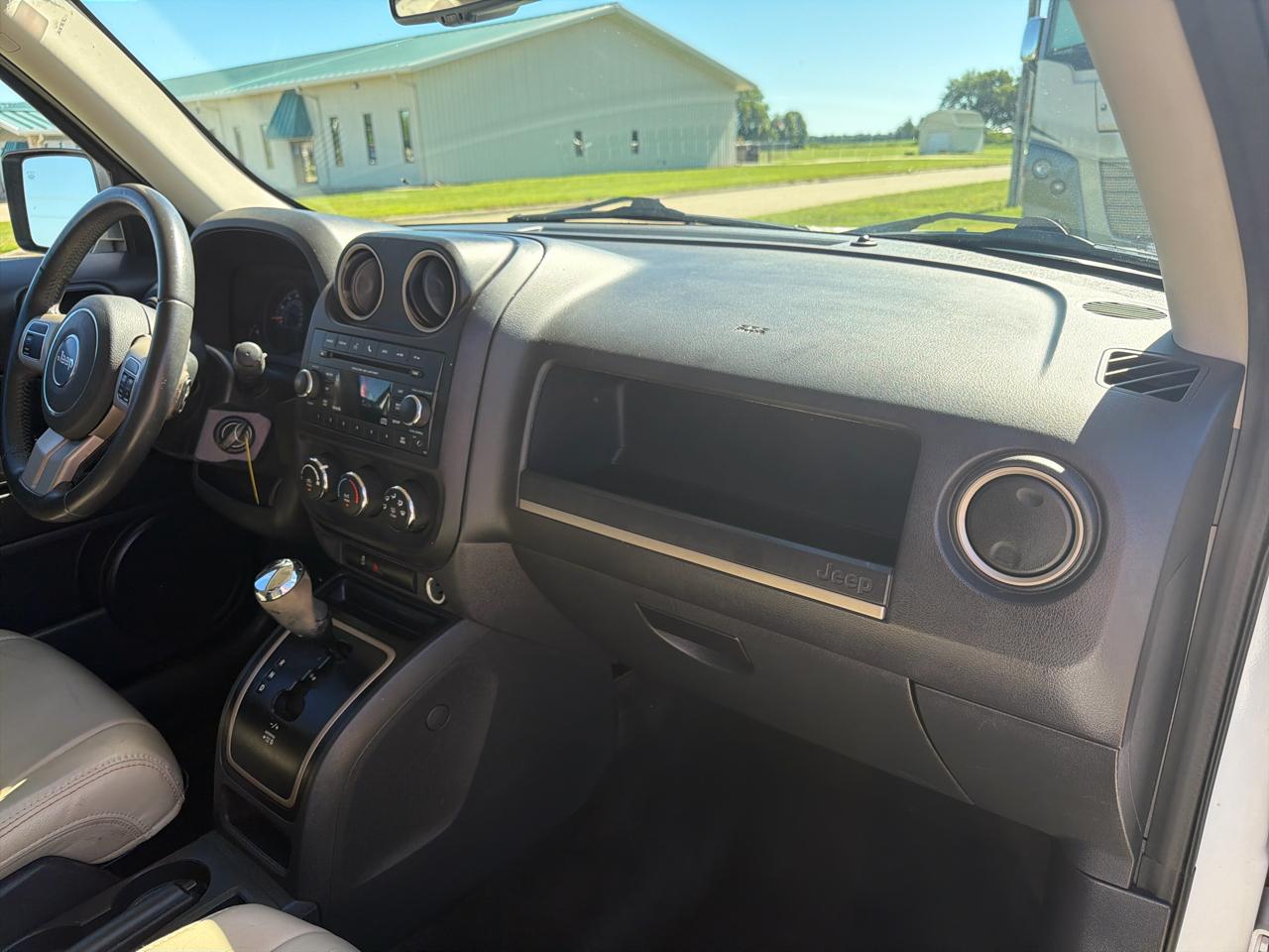 Jeep Patriot FWD 4dr 75th Anniversary 2016