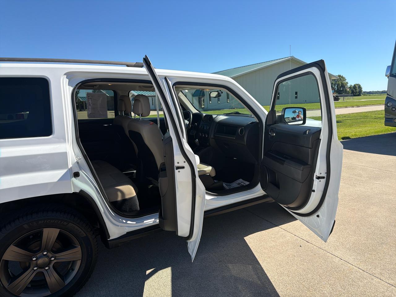 Jeep Patriot FWD 4dr 75th Anniversary 2016