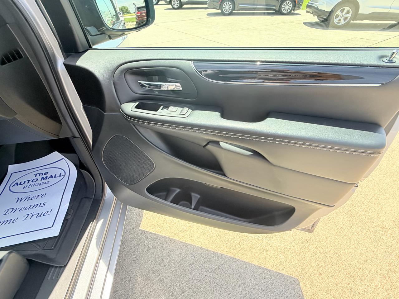 Dodge Grand Caravan SXT Wagon 2019