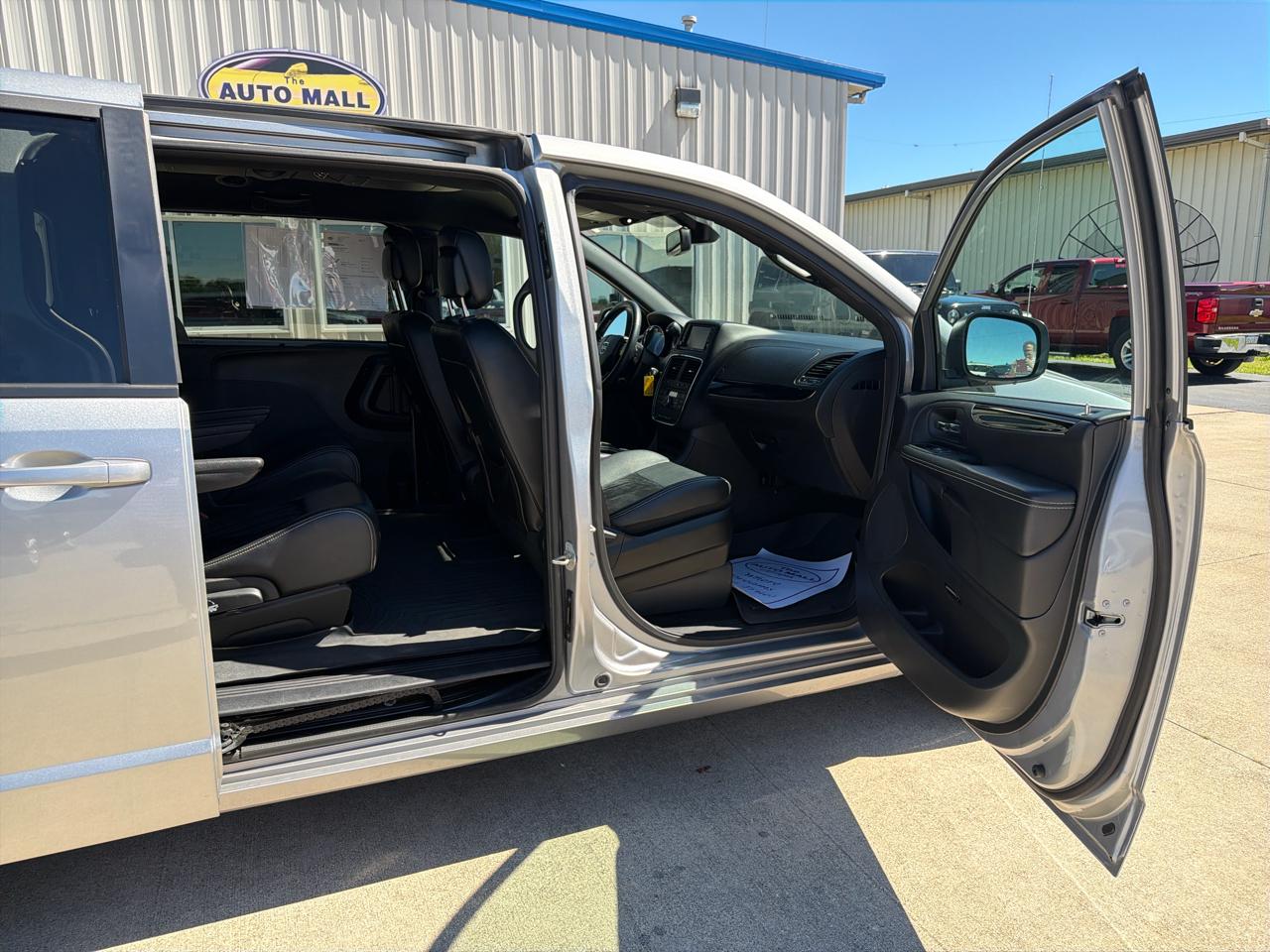 Dodge Grand Caravan SXT Wagon 2019