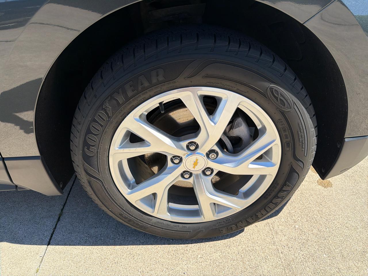 Chevrolet Equinox AWD 4dr LT w/2LT 2019