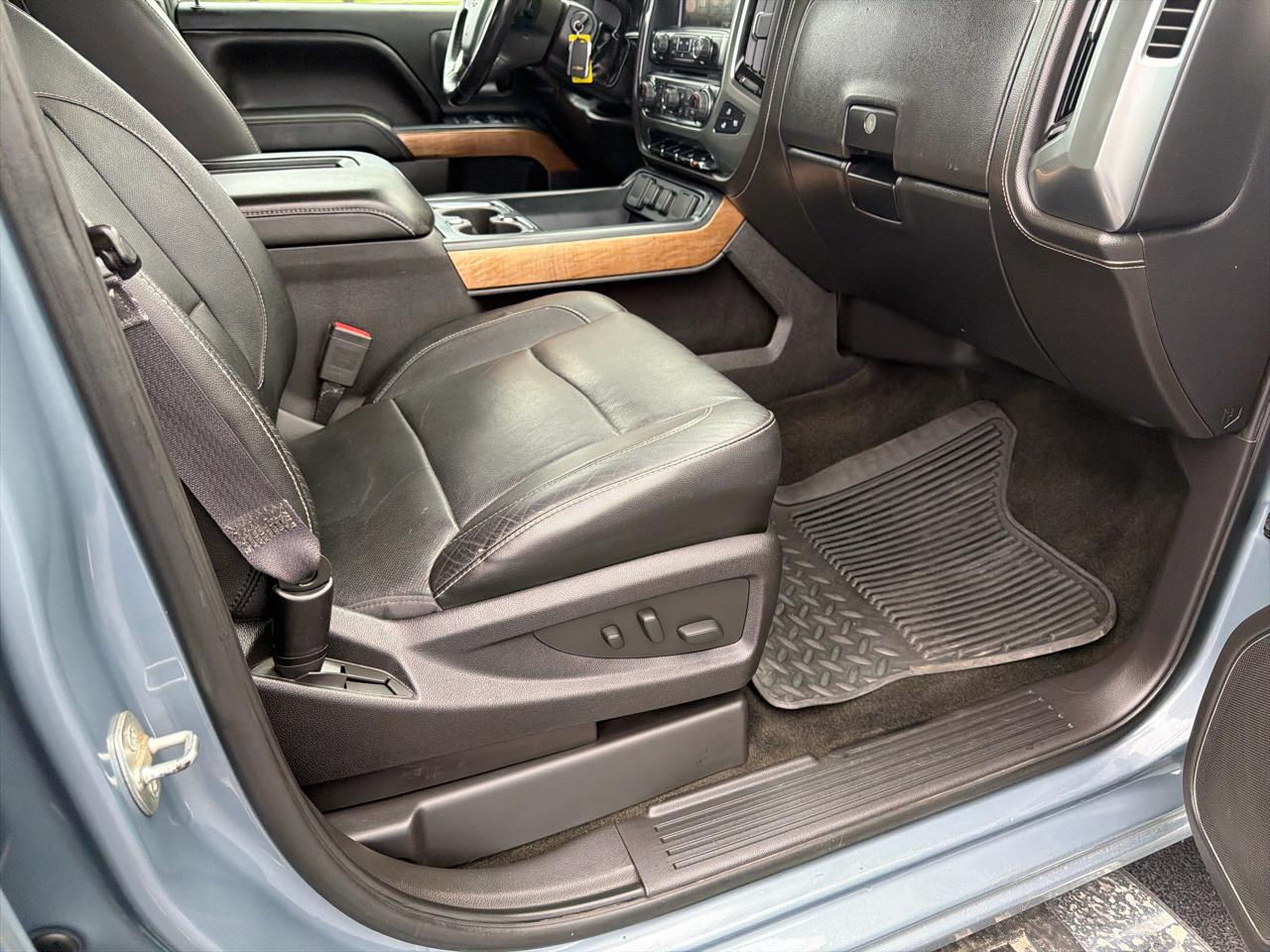 Chevrolet Silverado 1500 4WD Crew Cab 143.5" LTZ w/1LZ 2016