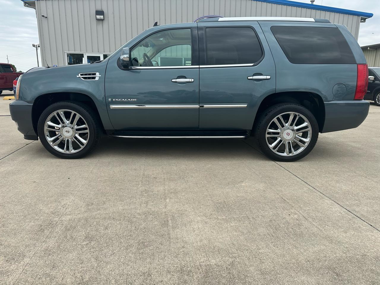 Cadillac Escalade AWD 4dr 2008