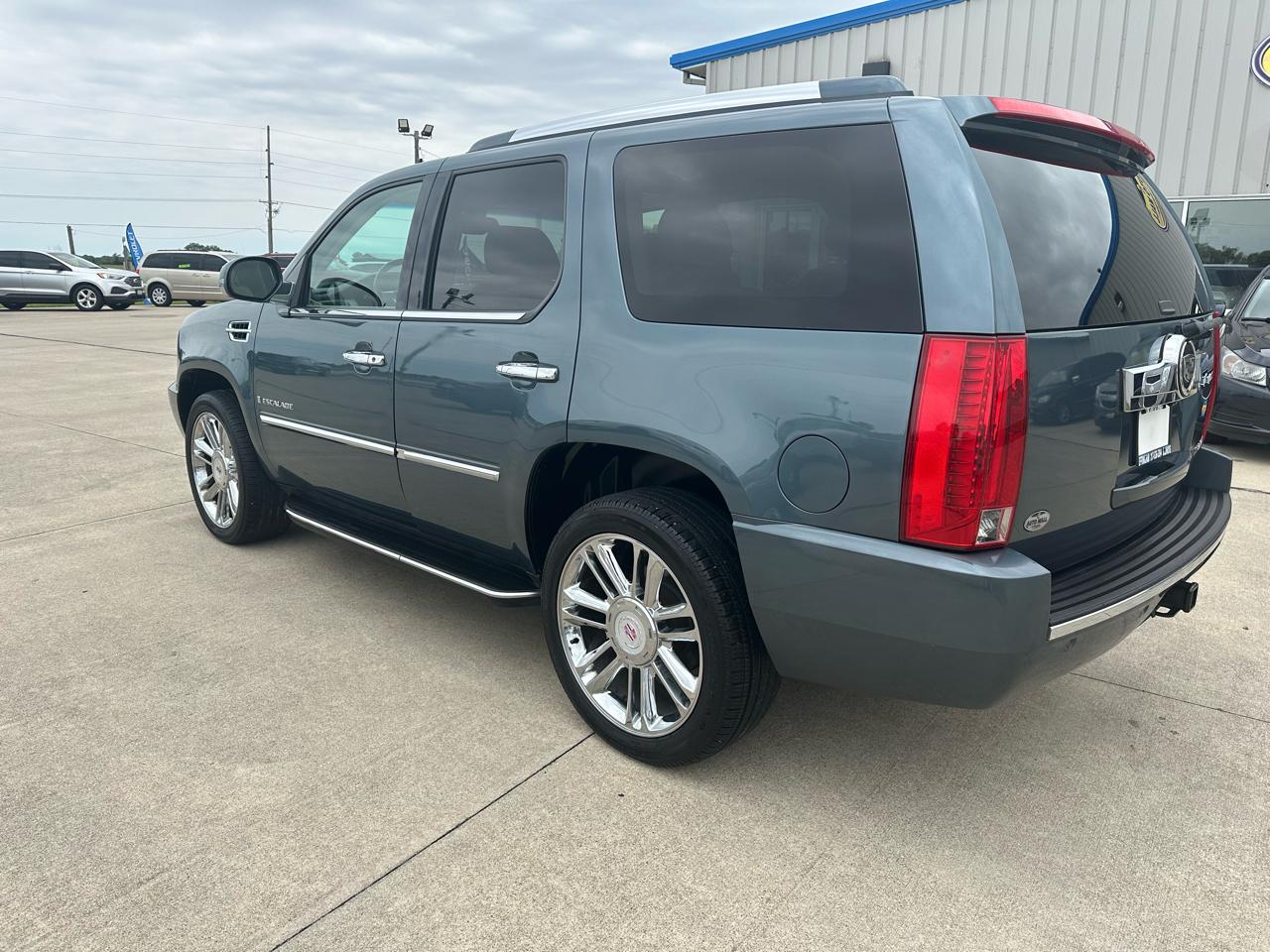 Cadillac Escalade AWD 4dr 2008