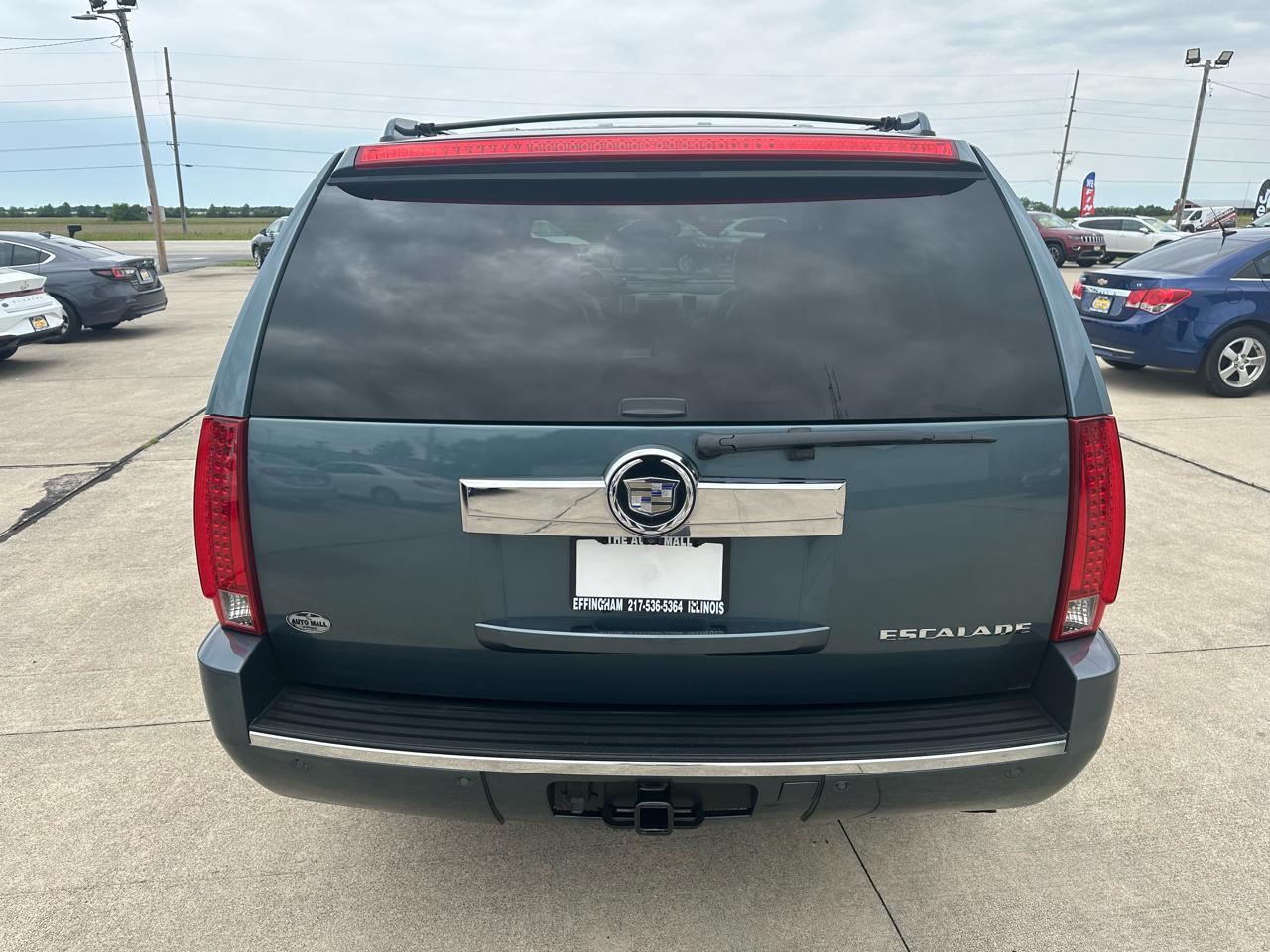 Cadillac Escalade AWD 4dr 2008