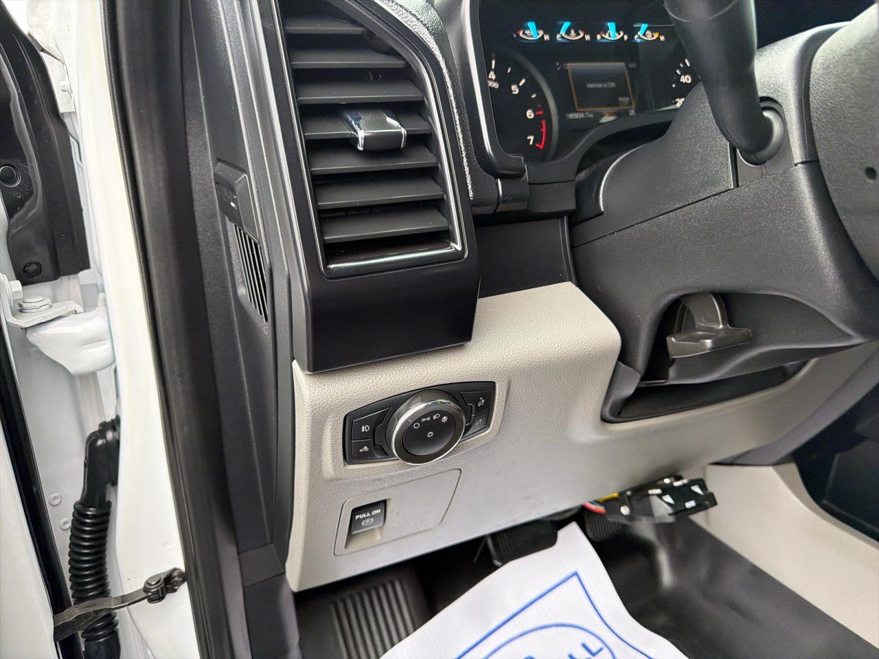 Ford F-150 4WD SuperCrew 145" XL 2020