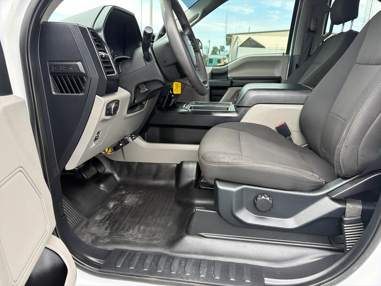 Ford F-150 4WD SuperCrew 145" XL 2020