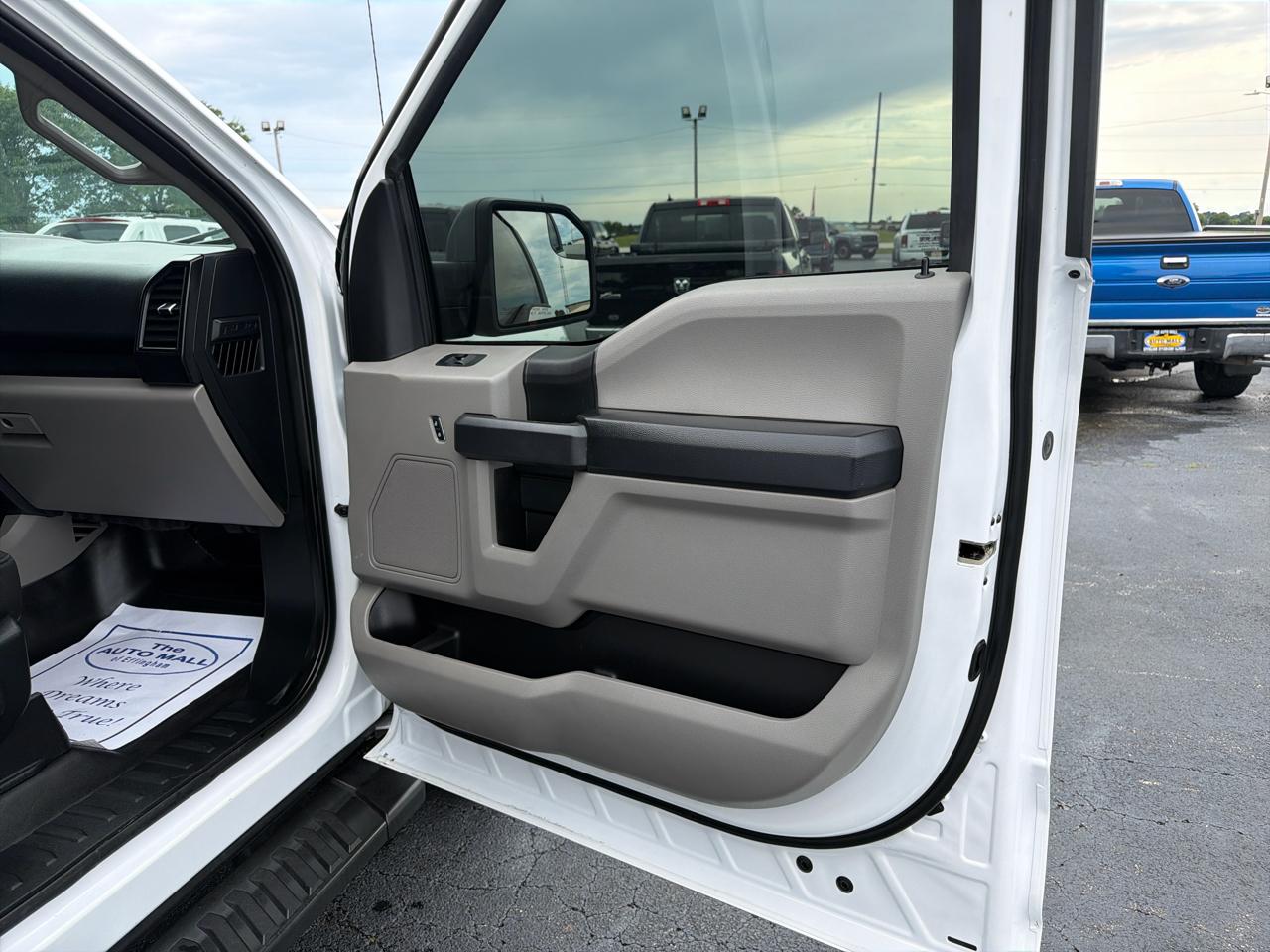 Ford F-150 4WD SuperCrew 145" XL 2020