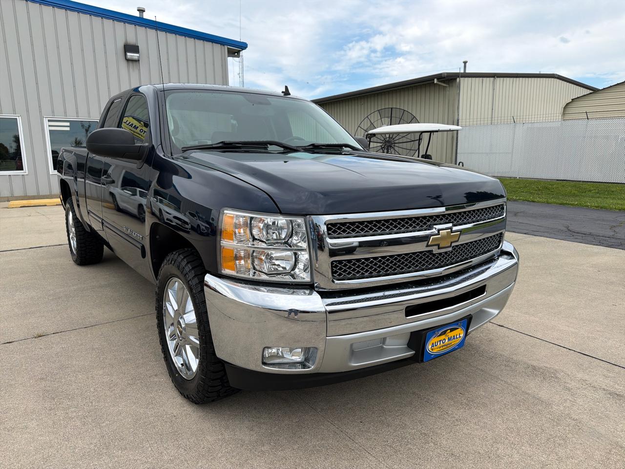 Chevrolet Silverado 1500 2WD Ext Cab 143.5" LT 2012
