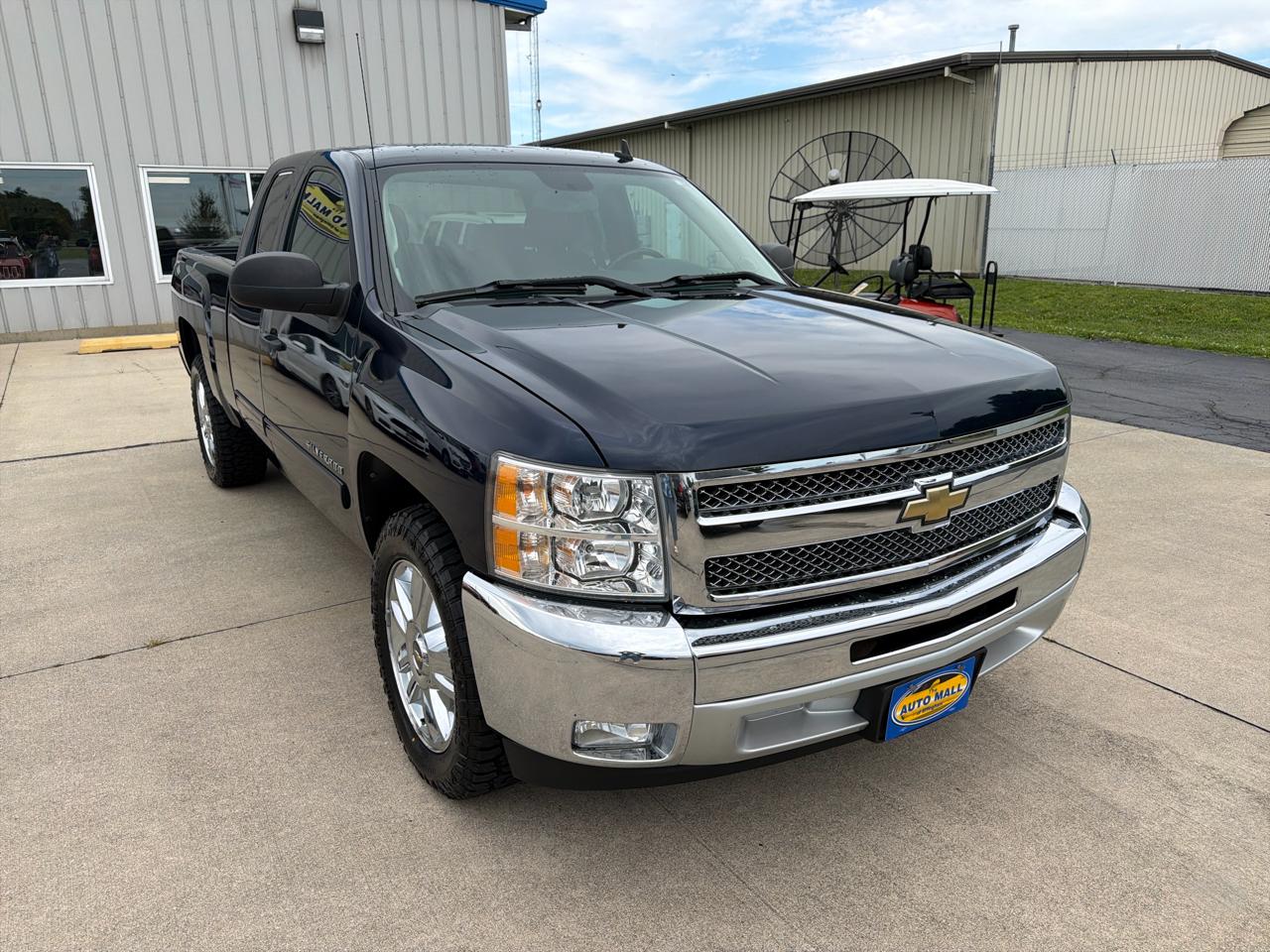 Chevrolet Silverado 1500 2WD Ext Cab 143.5" LT 2012