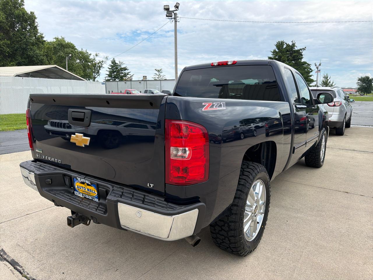 Chevrolet Silverado 1500 2WD Ext Cab 143.5" LT 2012