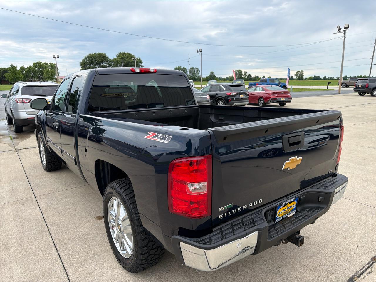 Chevrolet Silverado 1500 2WD Ext Cab 143.5" LT 2012