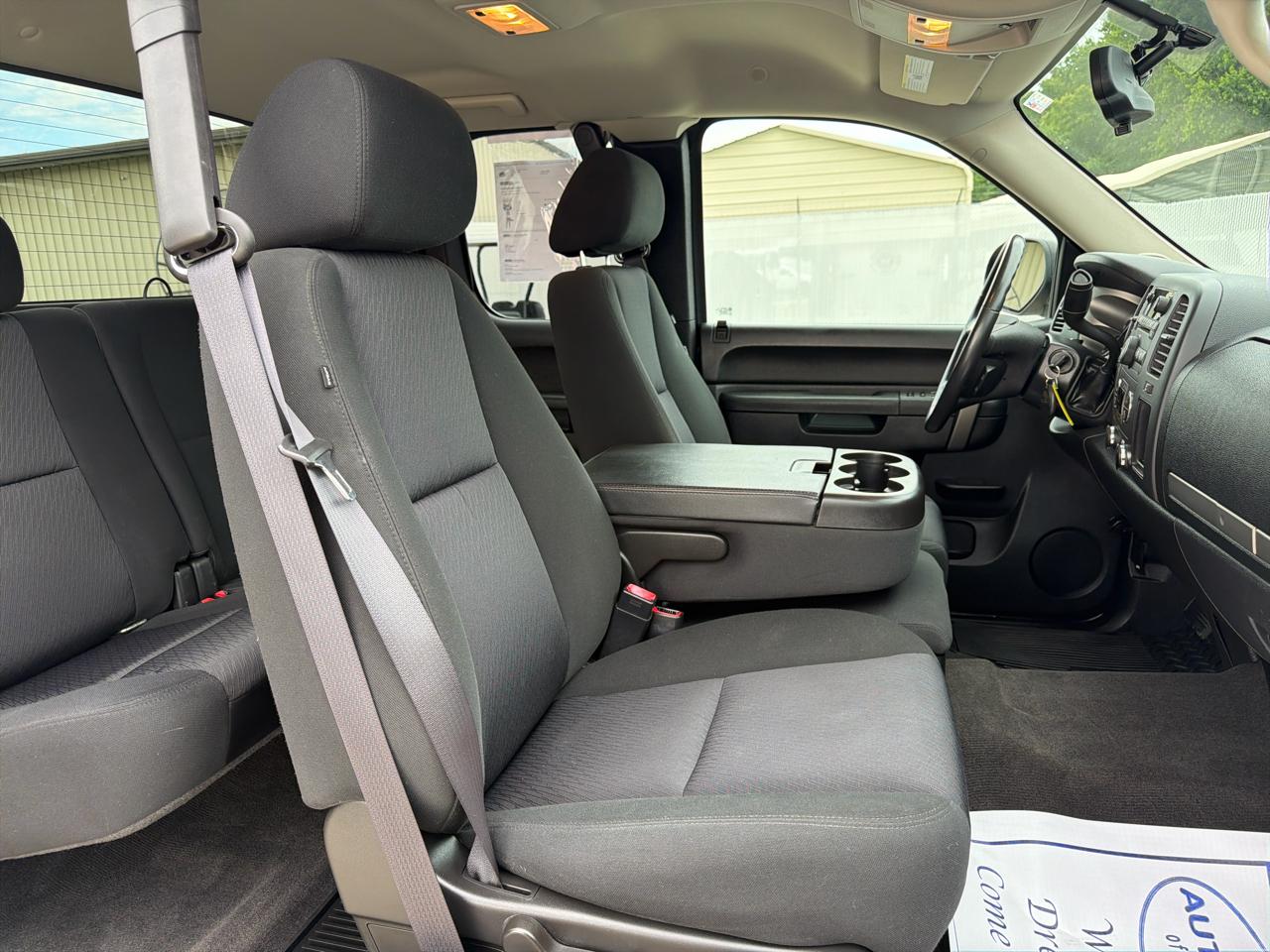 Chevrolet Silverado 1500 2WD Ext Cab 143.5" LT 2012