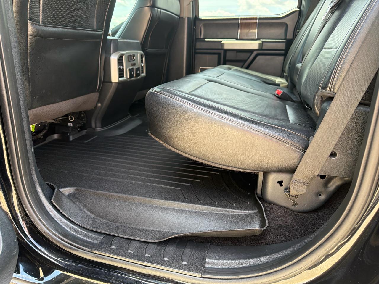 Ford F-150 Lariat SuperCrew 4WD 2017
