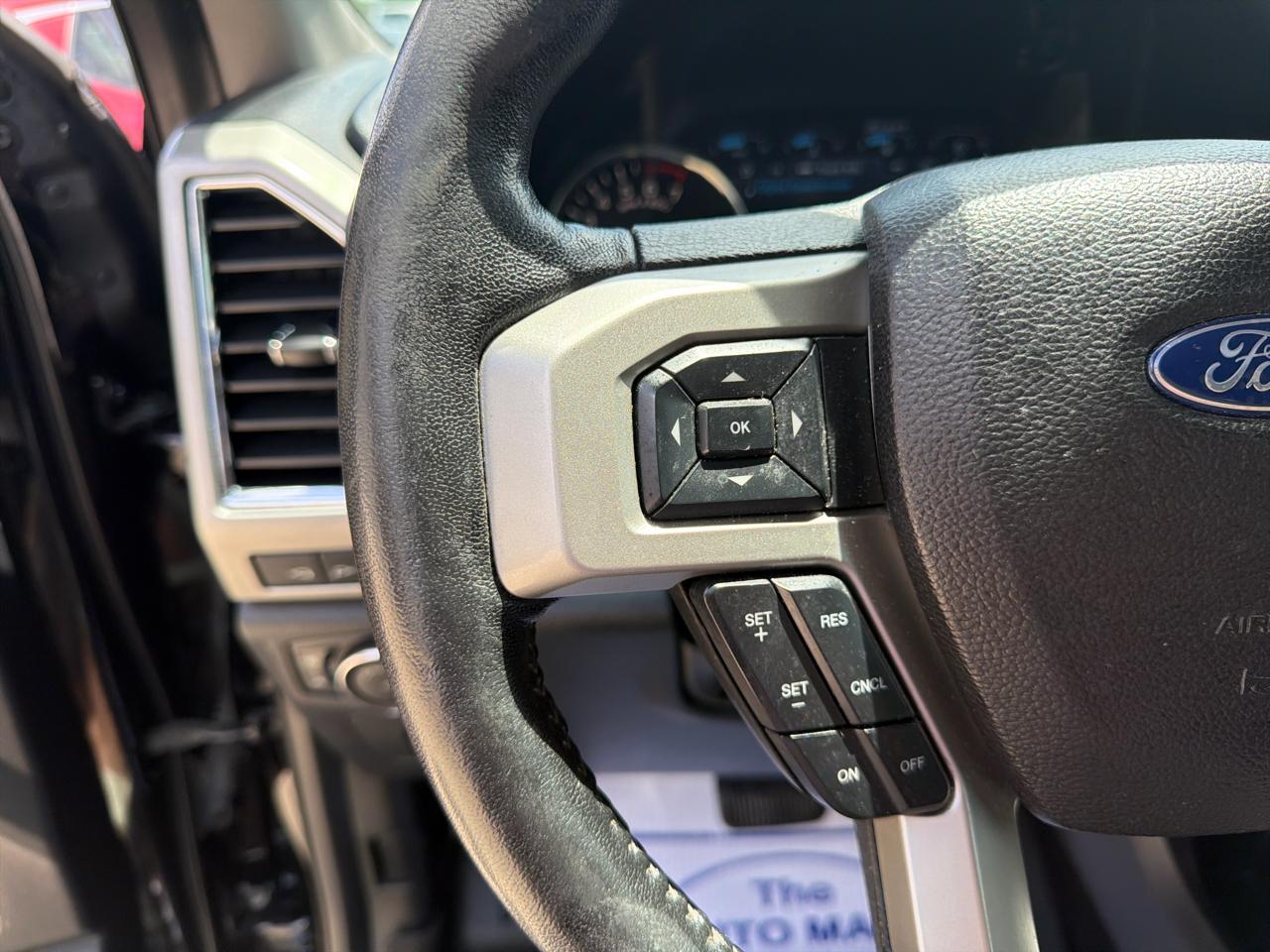 Ford F-150 Lariat SuperCrew 4WD 2017
