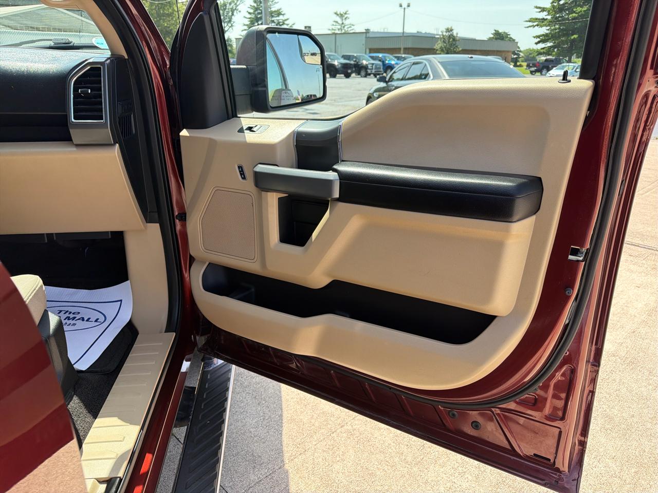 Ford F-150 4WD SuperCrew 145" XLT 2016