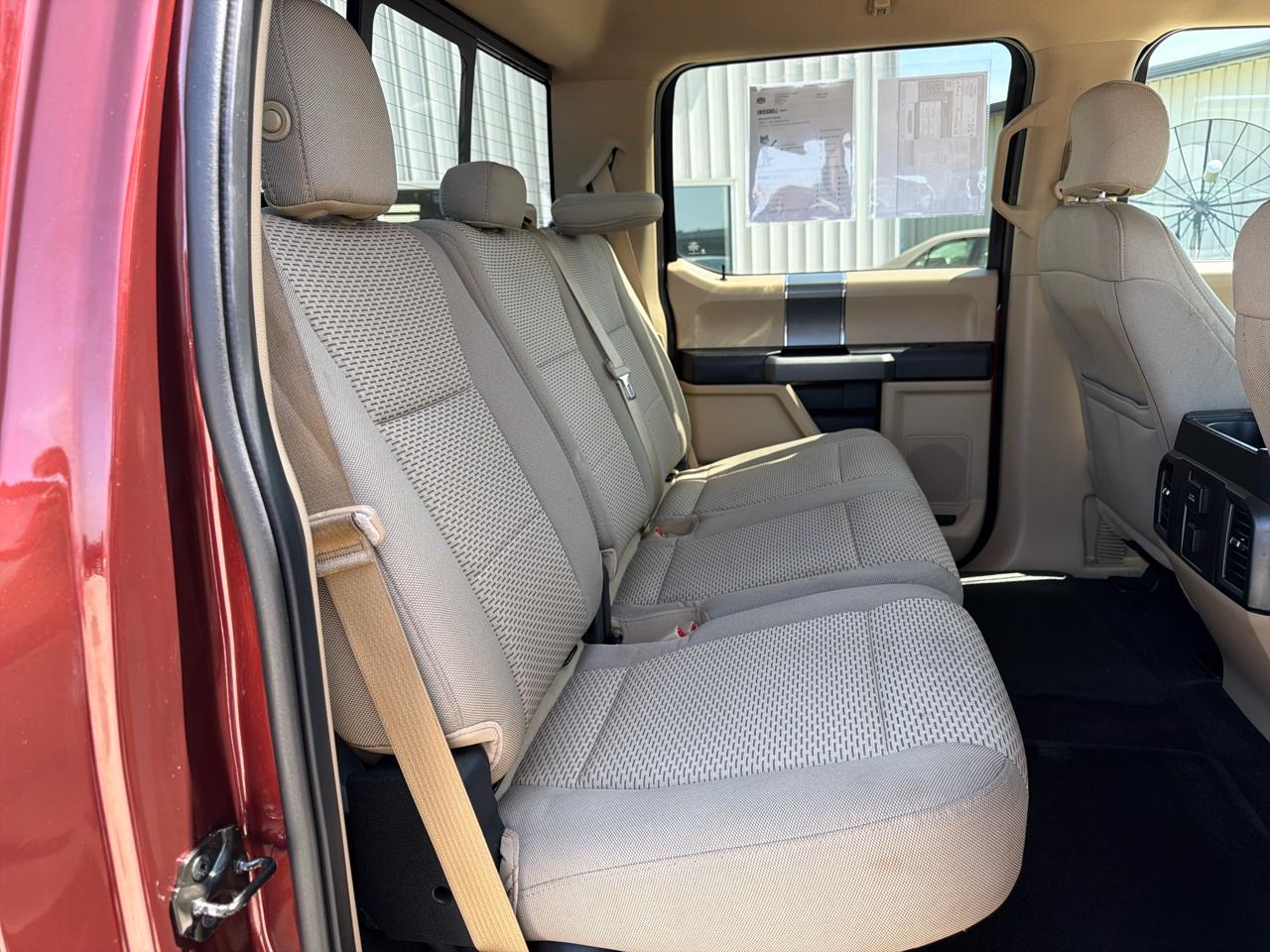Ford F-150 4WD SuperCrew 145" XLT 2016
