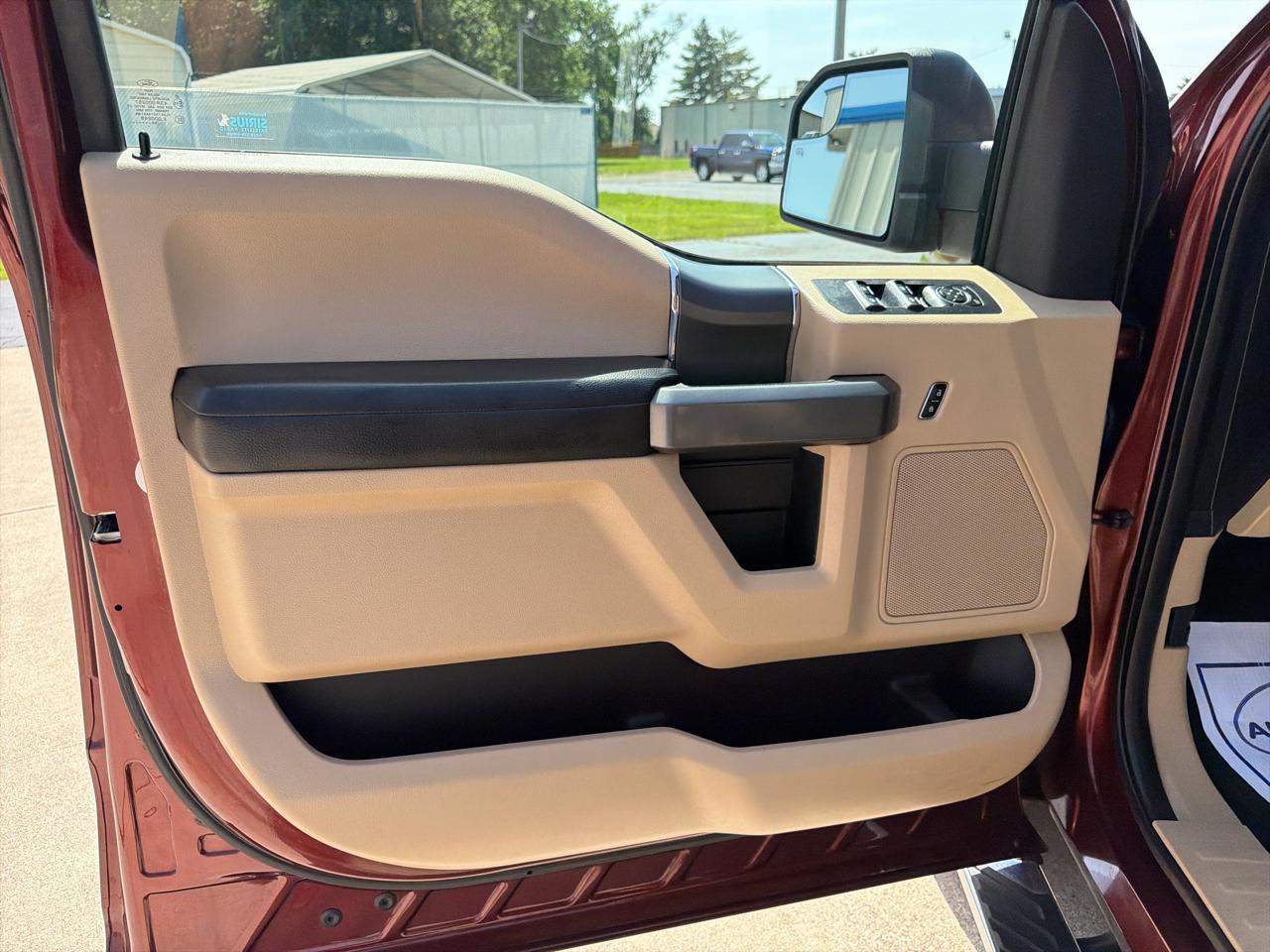 Ford F-150 4WD SuperCrew 145" XLT 2016