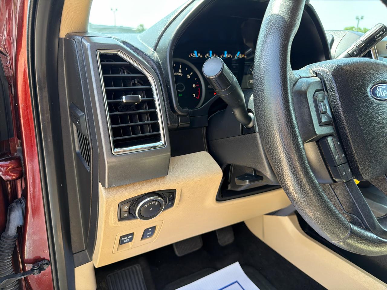 Ford F-150 4WD SuperCrew 145" XLT 2016