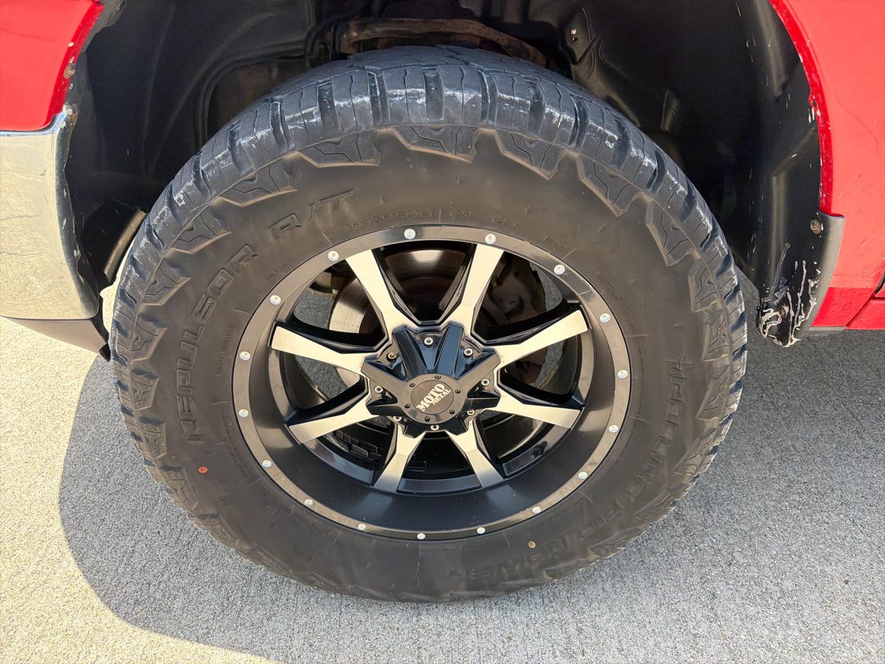 RAM 1500 4WD Crew Cab 140.5" Big Horn 2011