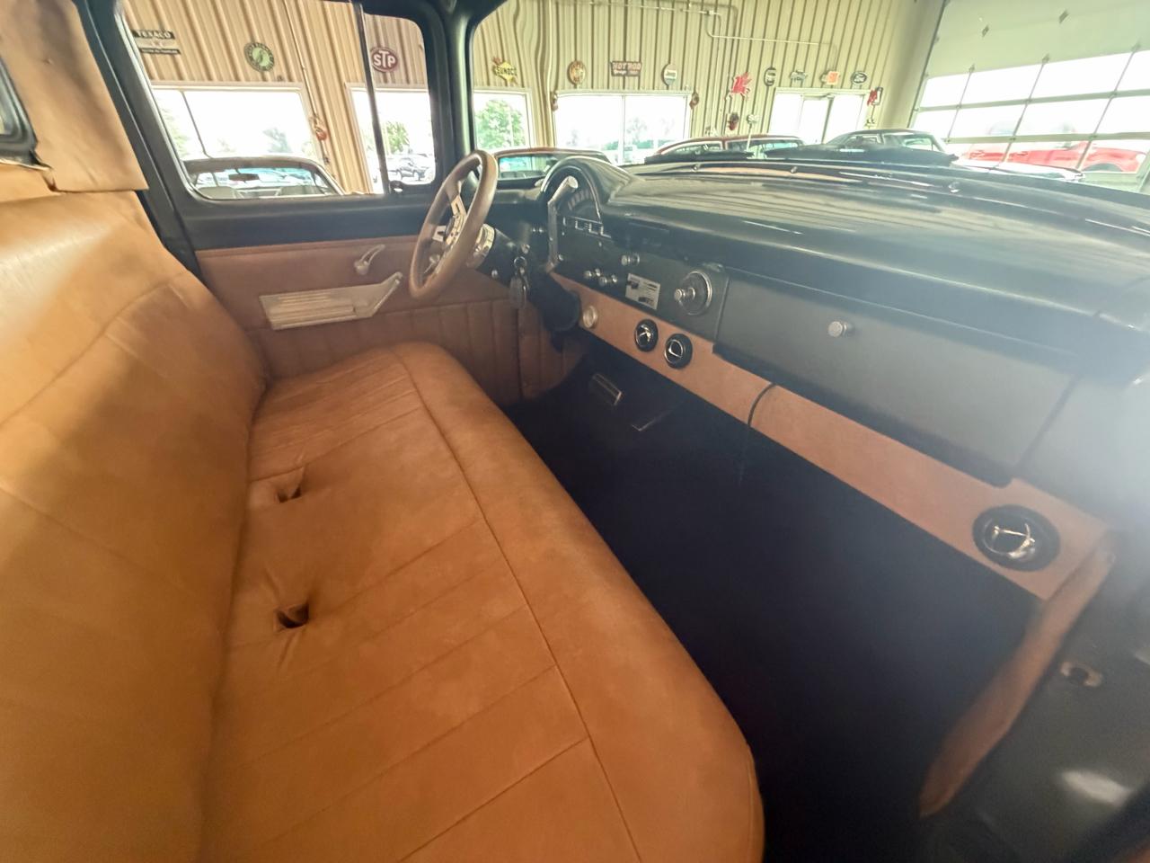Ford F-100 Base 1956