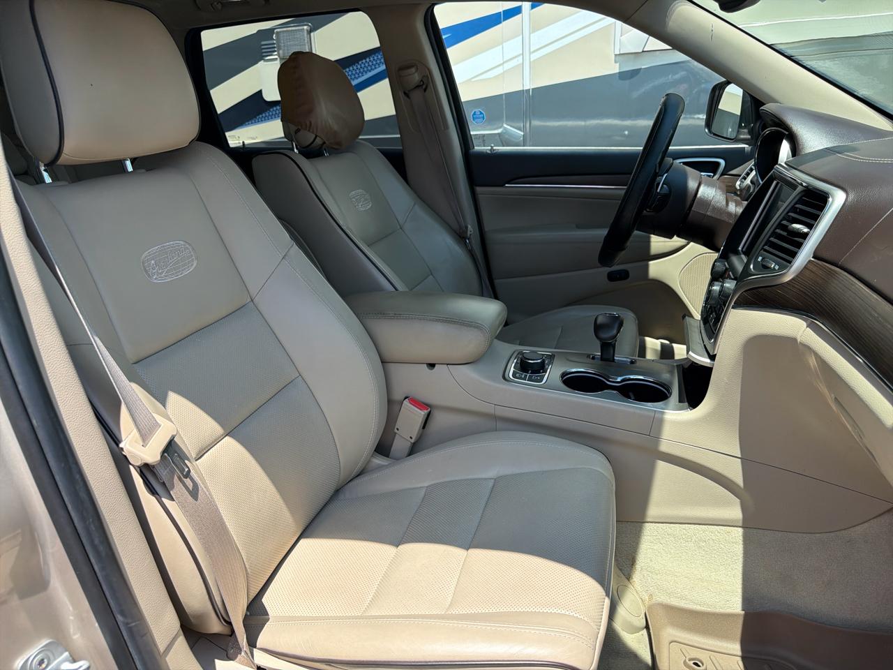 Jeep Grand Cherokee 4WD 4dr Overland 2014