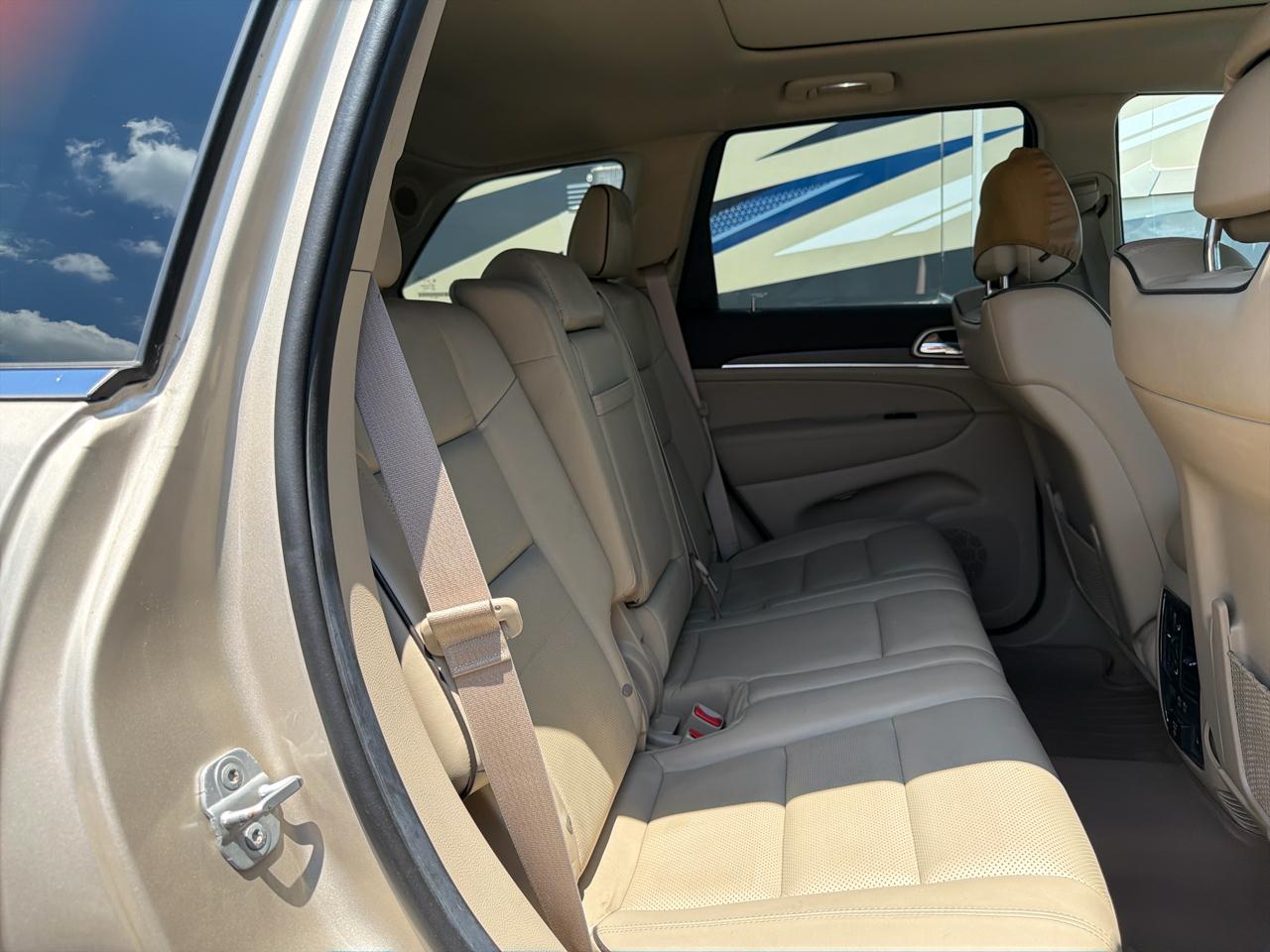 Jeep Grand Cherokee 4WD 4dr Overland 2014