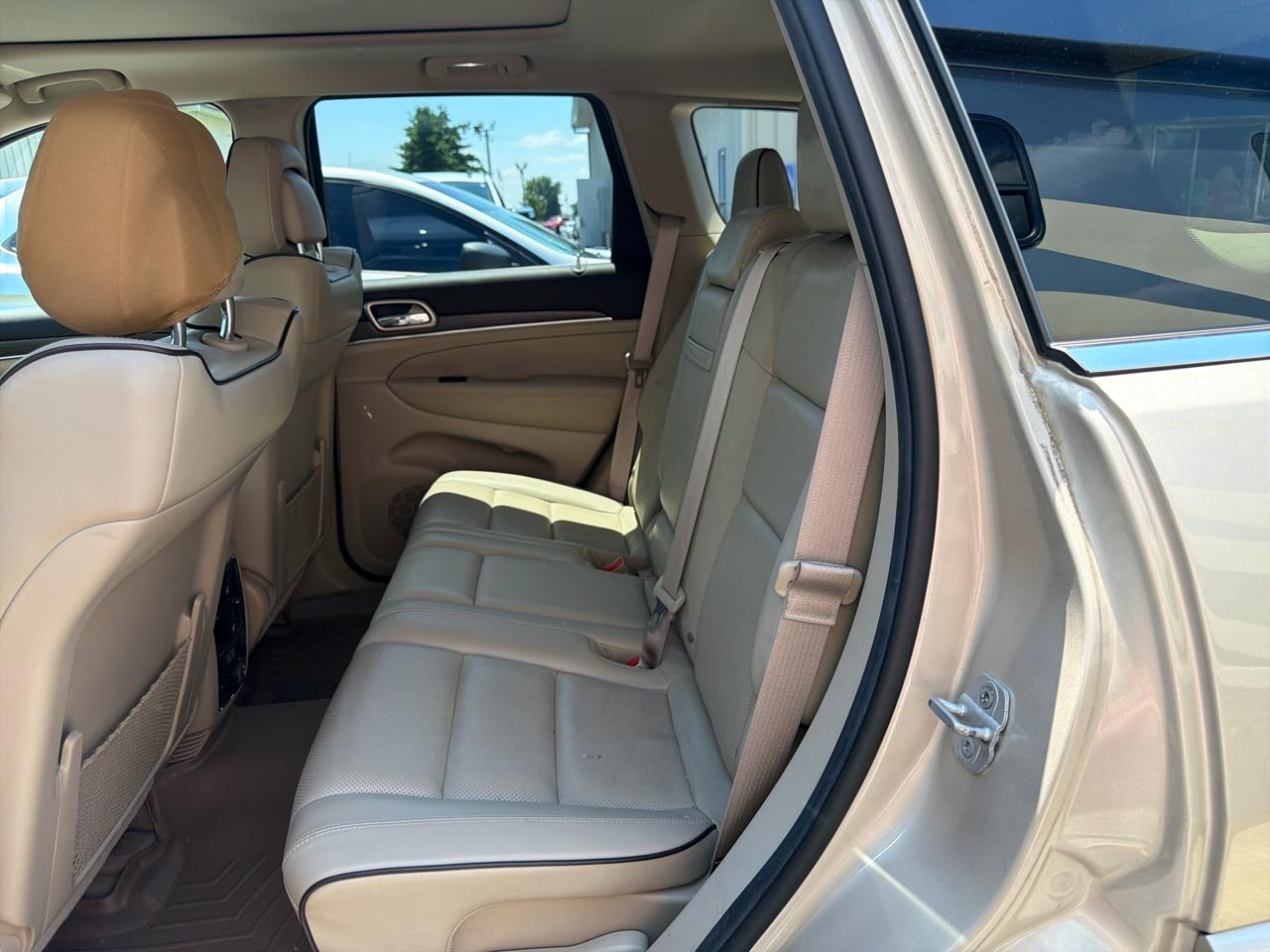 Jeep Grand Cherokee 4WD 4dr Overland 2014