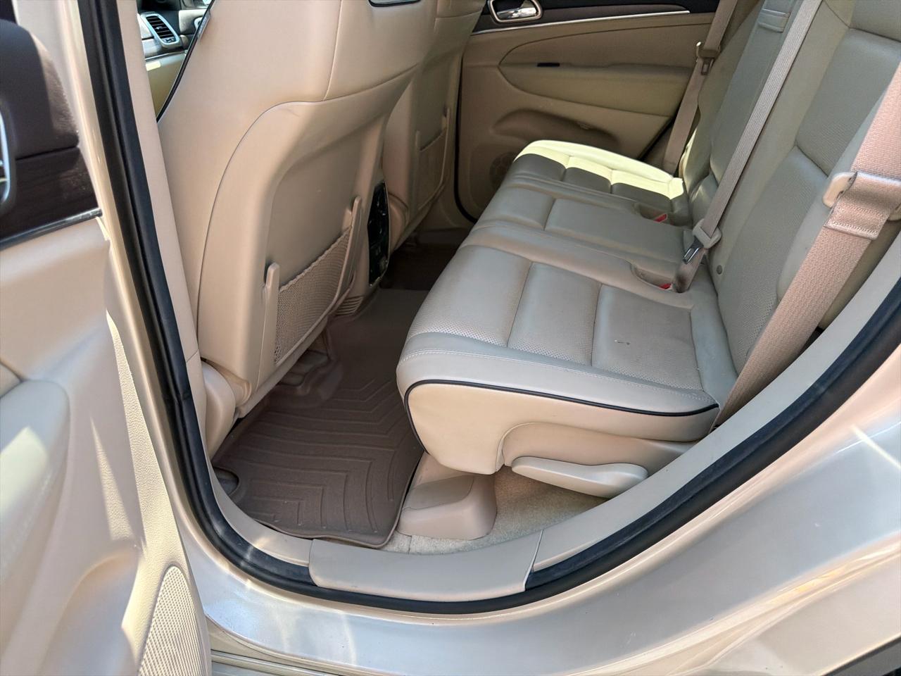 Jeep Grand Cherokee 4WD 4dr Overland 2014