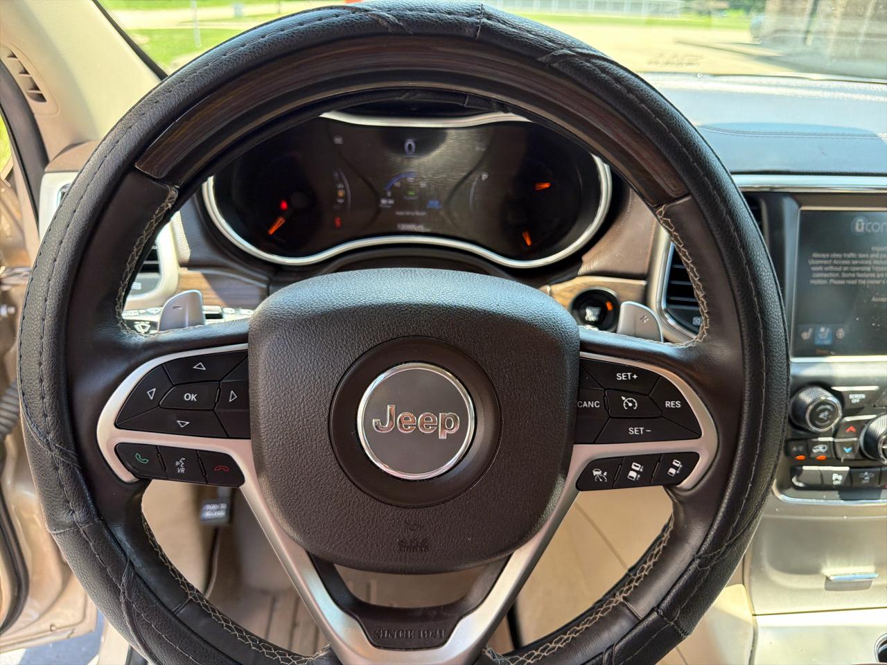 Jeep Grand Cherokee 4WD 4dr Overland 2014