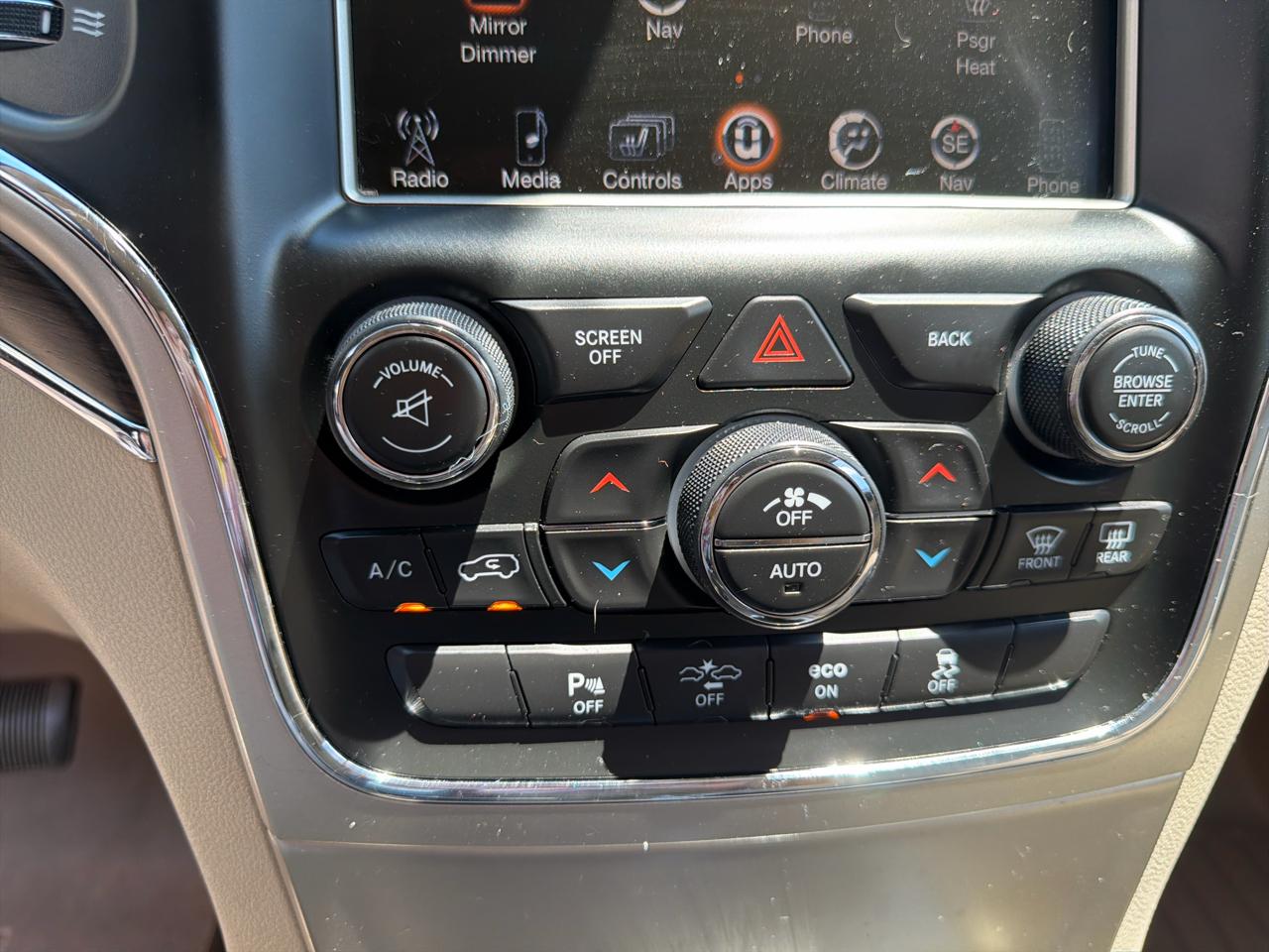 Jeep Grand Cherokee 4WD 4dr Overland 2014
