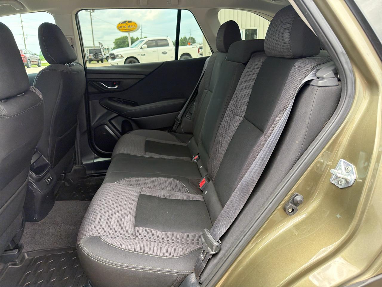 Subaru Outback Premium CVT 2021