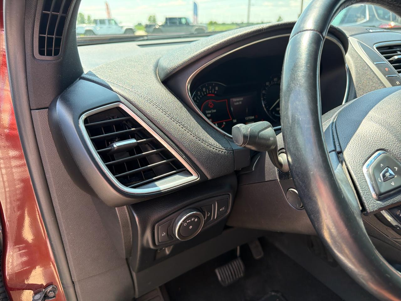 Lincoln MKX AWD 4dr Reserve 2016