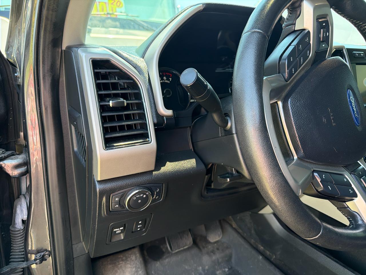 Ford F-150 Lariat SuperCrew 5.5-ft. Bed 4WD 2020