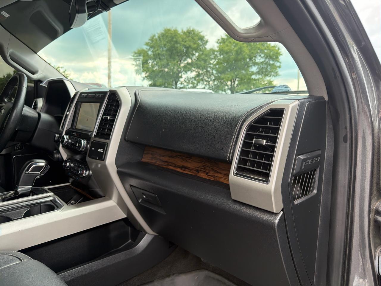 Ford F-150 Lariat SuperCrew 5.5-ft. Bed 4WD 2020