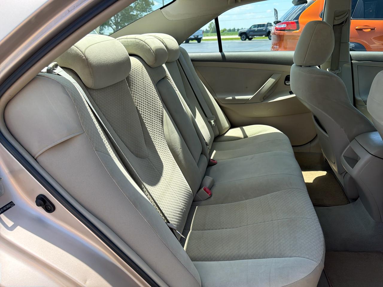 Toyota Camry 4dr Sdn I4 Man (Natl) 2009
