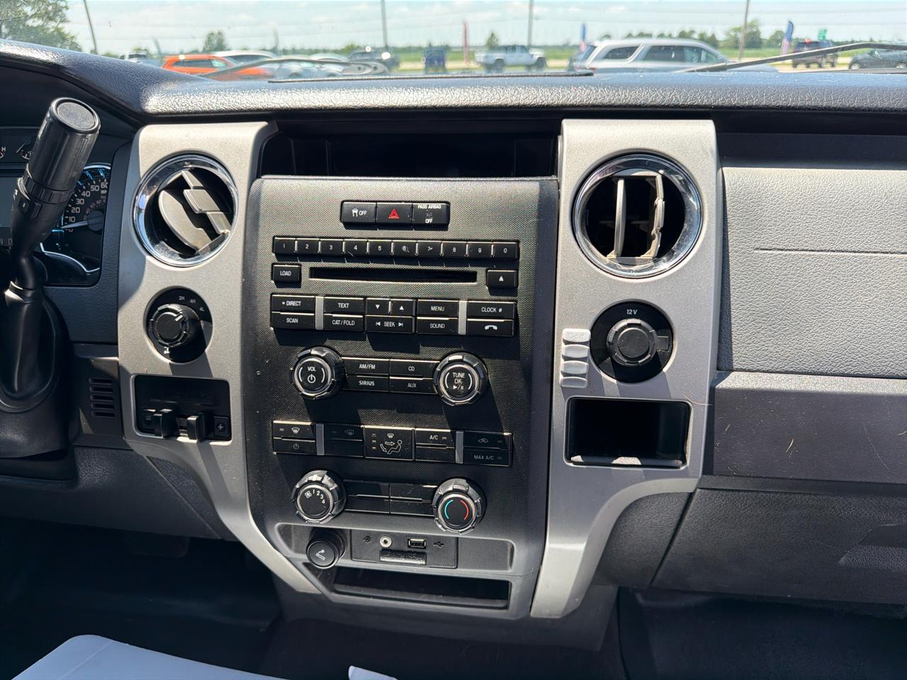 Ford F-150 4WD SuperCrew 145" Platinum 2012