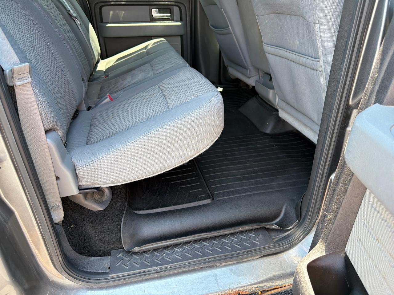 Ford F-150 4WD SuperCrew 145" Platinum 2012