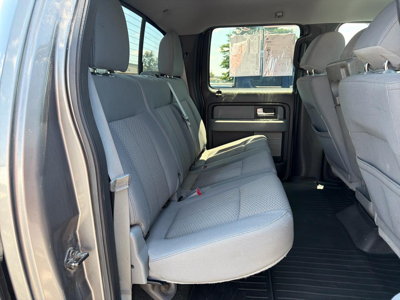 Ford F-150 4WD SuperCrew 145" Platinum 2012