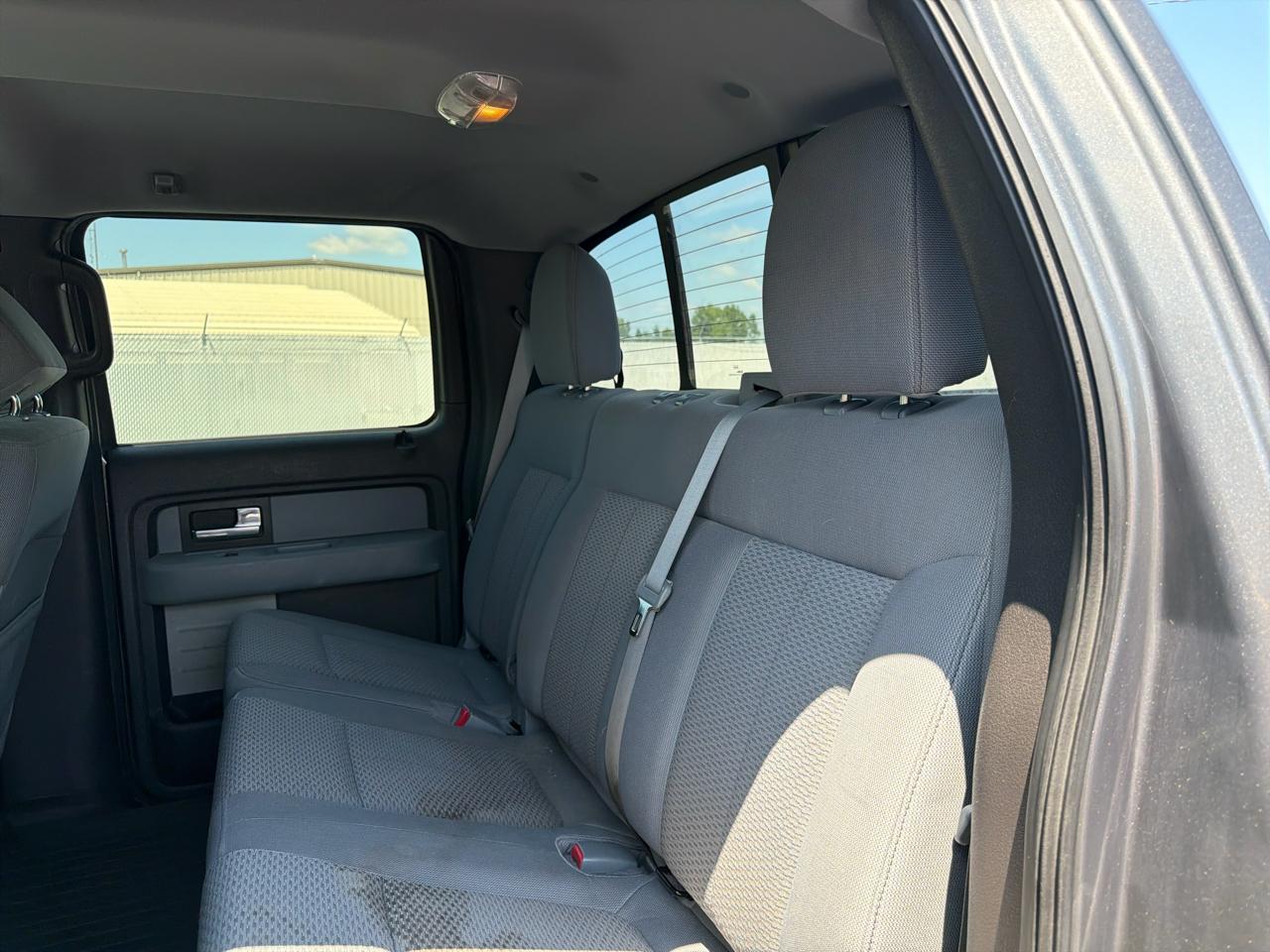 Ford F-150 4WD SuperCrew 145" Platinum 2012