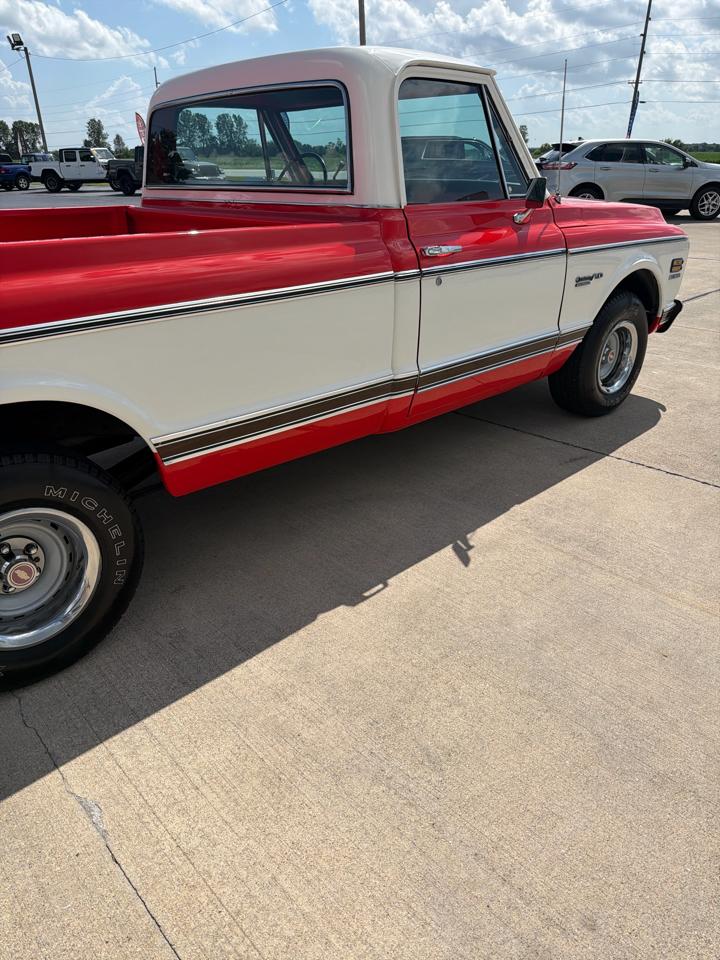 Chevrolet 1/2 Ton Pickups Fleetside 131.5" 1972