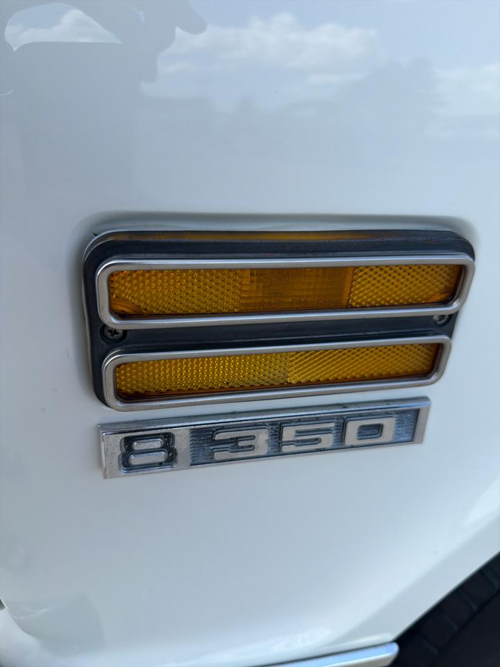 Chevrolet 1/2 Ton Pickups Fleetside 131.5" 1972