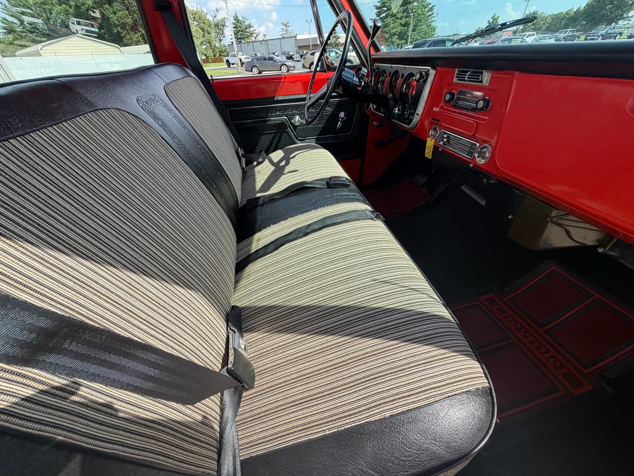 Chevrolet 1/2 Ton Pickups Fleetside 131.5" 1972