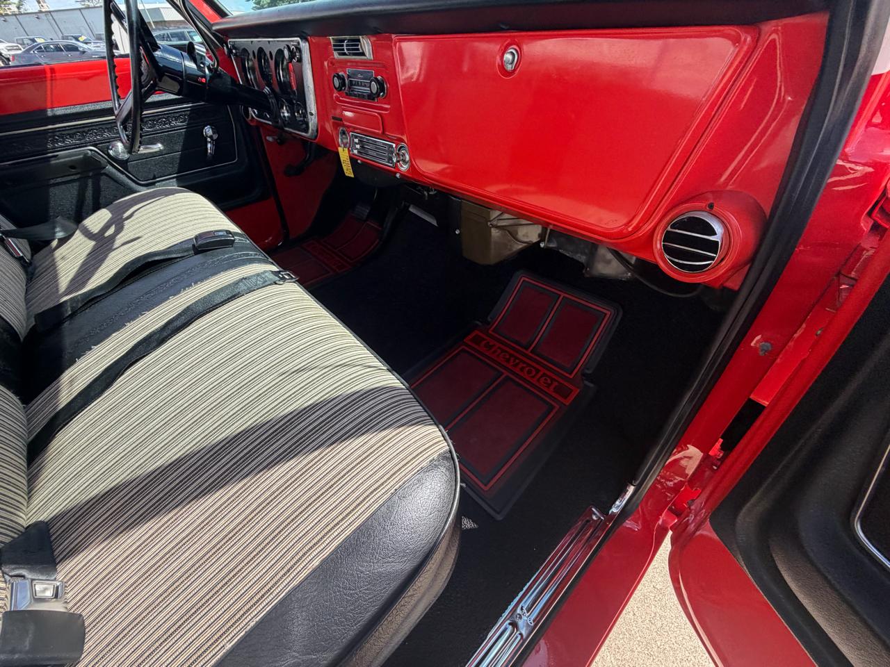 Chevrolet 1/2 Ton Pickups Fleetside 131.5" 1972