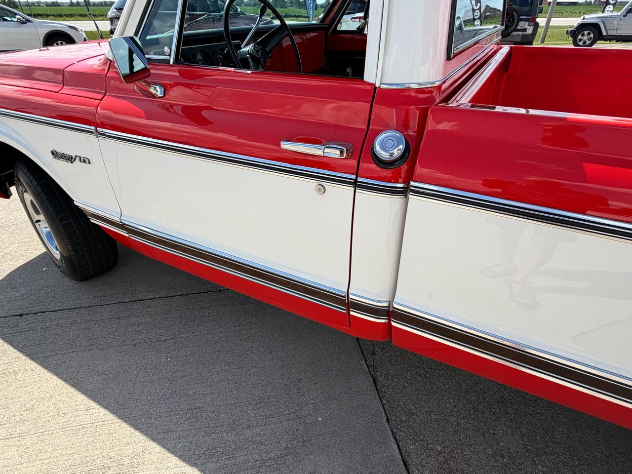 Chevrolet 1/2 Ton Pickups Fleetside 131.5" 1972