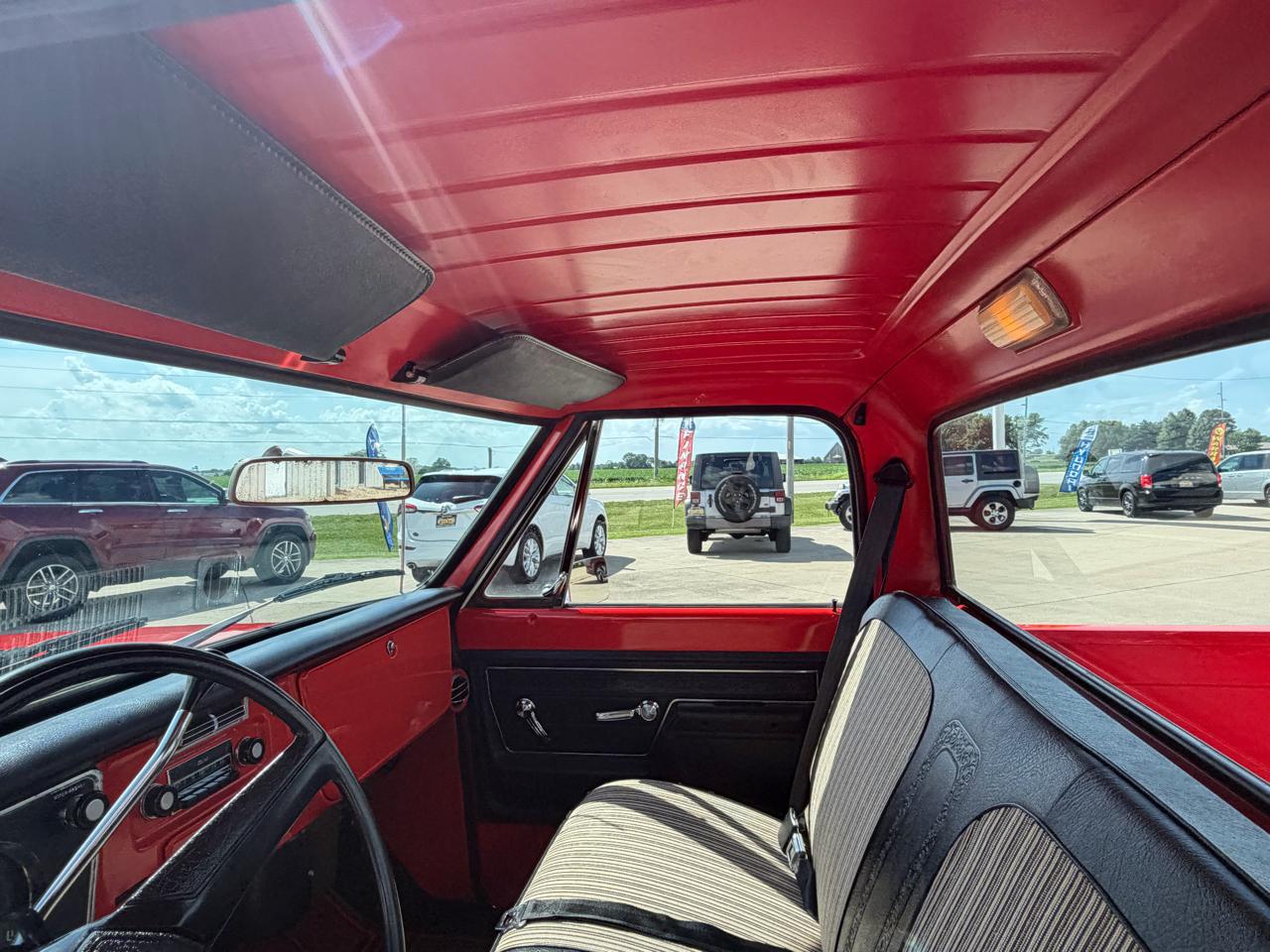 Chevrolet 1/2 Ton Pickups Fleetside 131.5" 1972