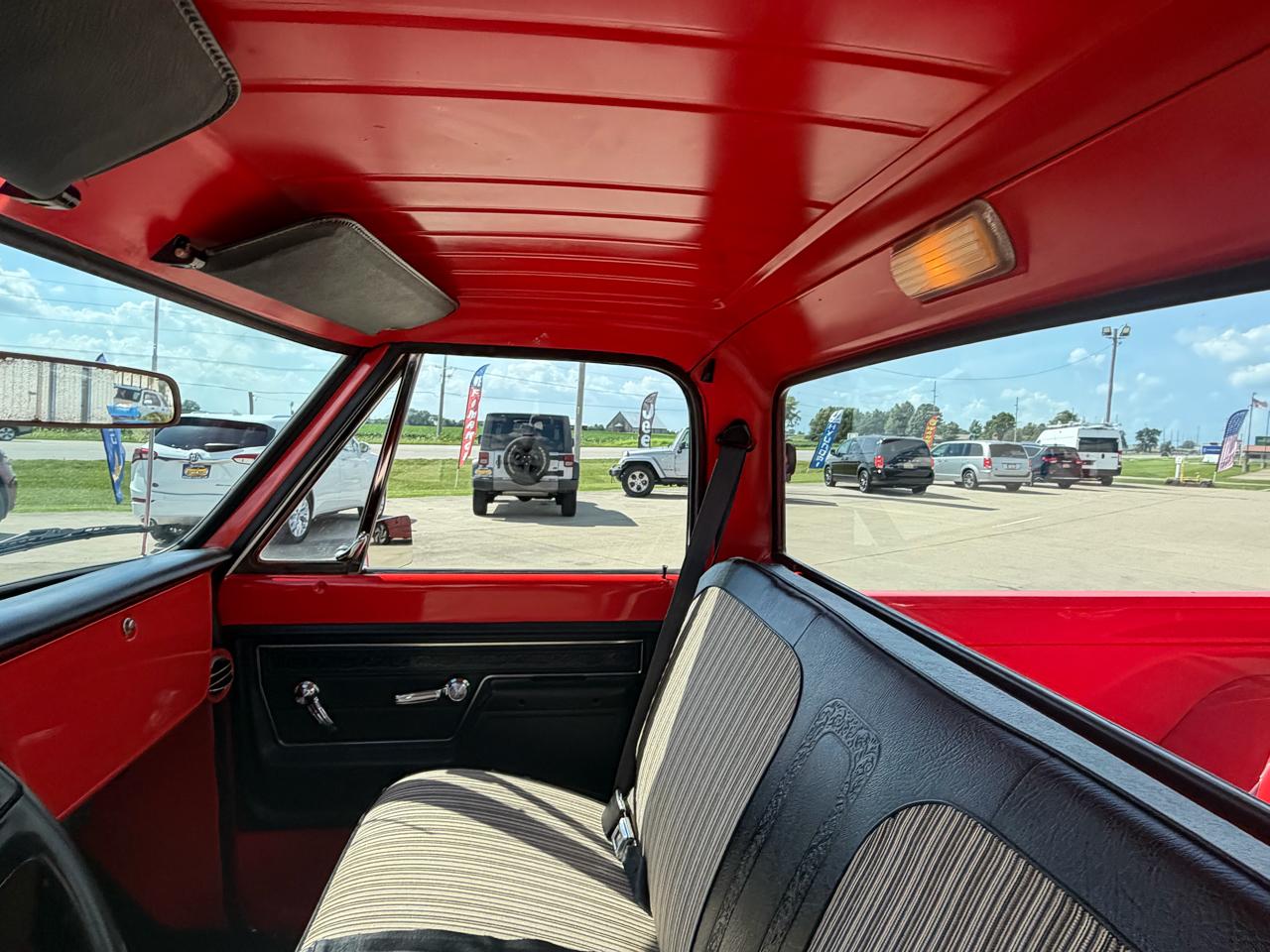 Chevrolet 1/2 Ton Pickups Fleetside 131.5" 1972